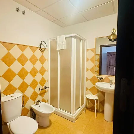 Aemilius A 10 Minutos De Μέριδα