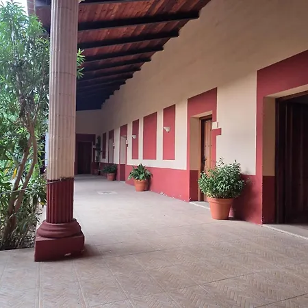 Ξενοδοχείο Aemilius A 10 Minutos De