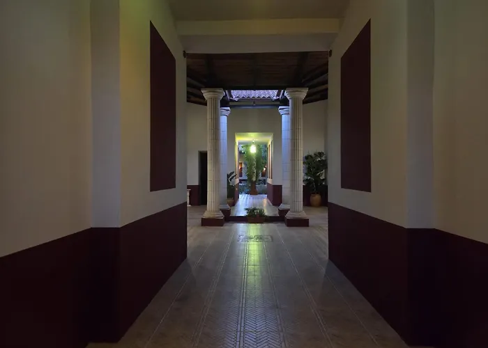 Hotel Aemilius A 10 Minutos De *